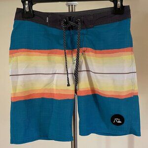 Boy's Quiksilver Highline Swim Shorts Trunks Size 12 Pre-owned